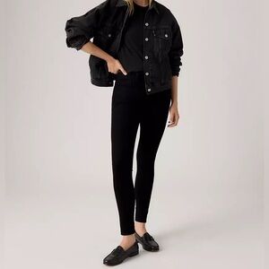 Levi's Black 720 High Rise Skinny Jeans